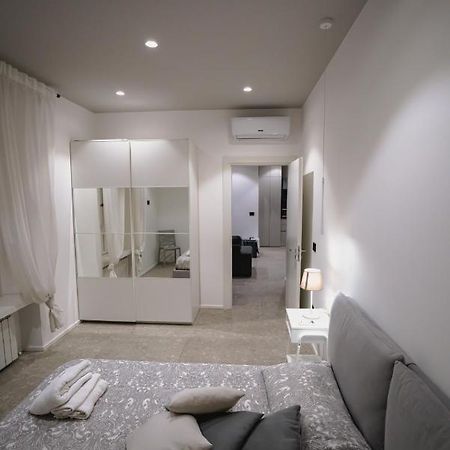 De Luca 6 Apartments ساليرنو المظهر الخارجي الصورة