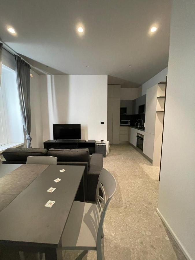 De Luca 6 Apartments ساليرنو المظهر الخارجي الصورة