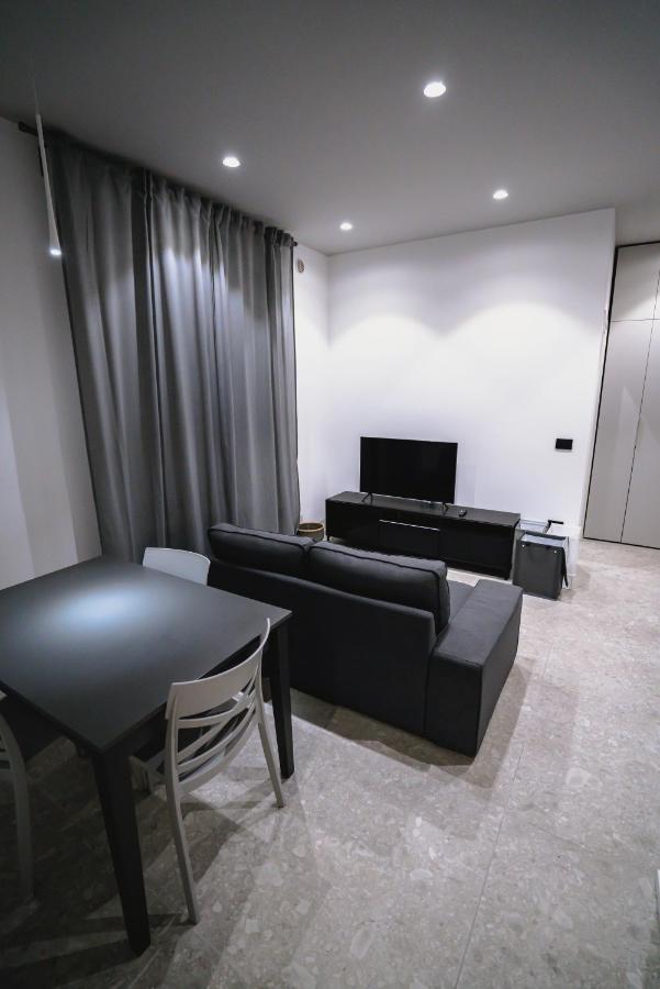 De Luca 6 Apartments ساليرنو المظهر الخارجي الصورة
