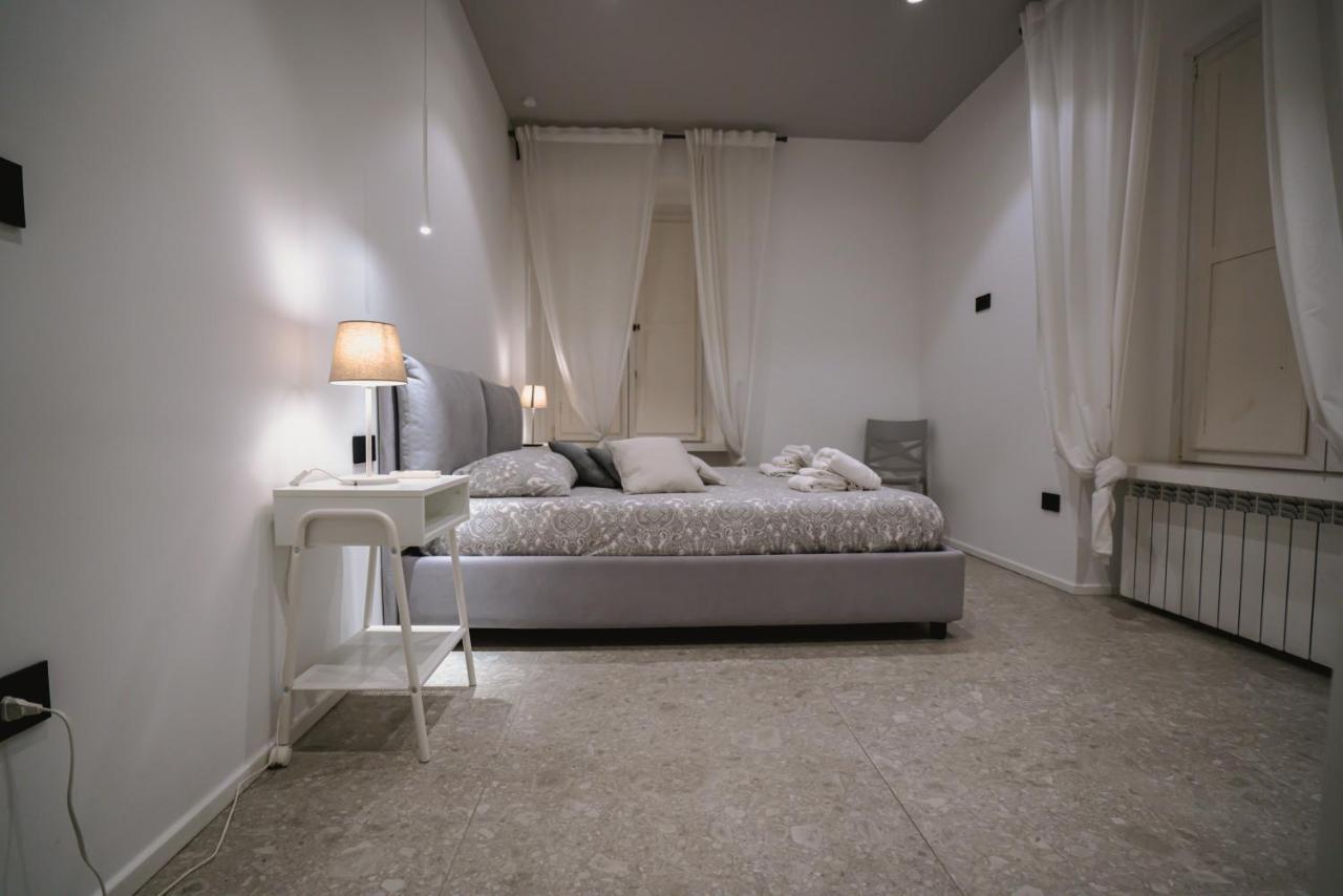 De Luca 6 Apartments ساليرنو المظهر الخارجي الصورة