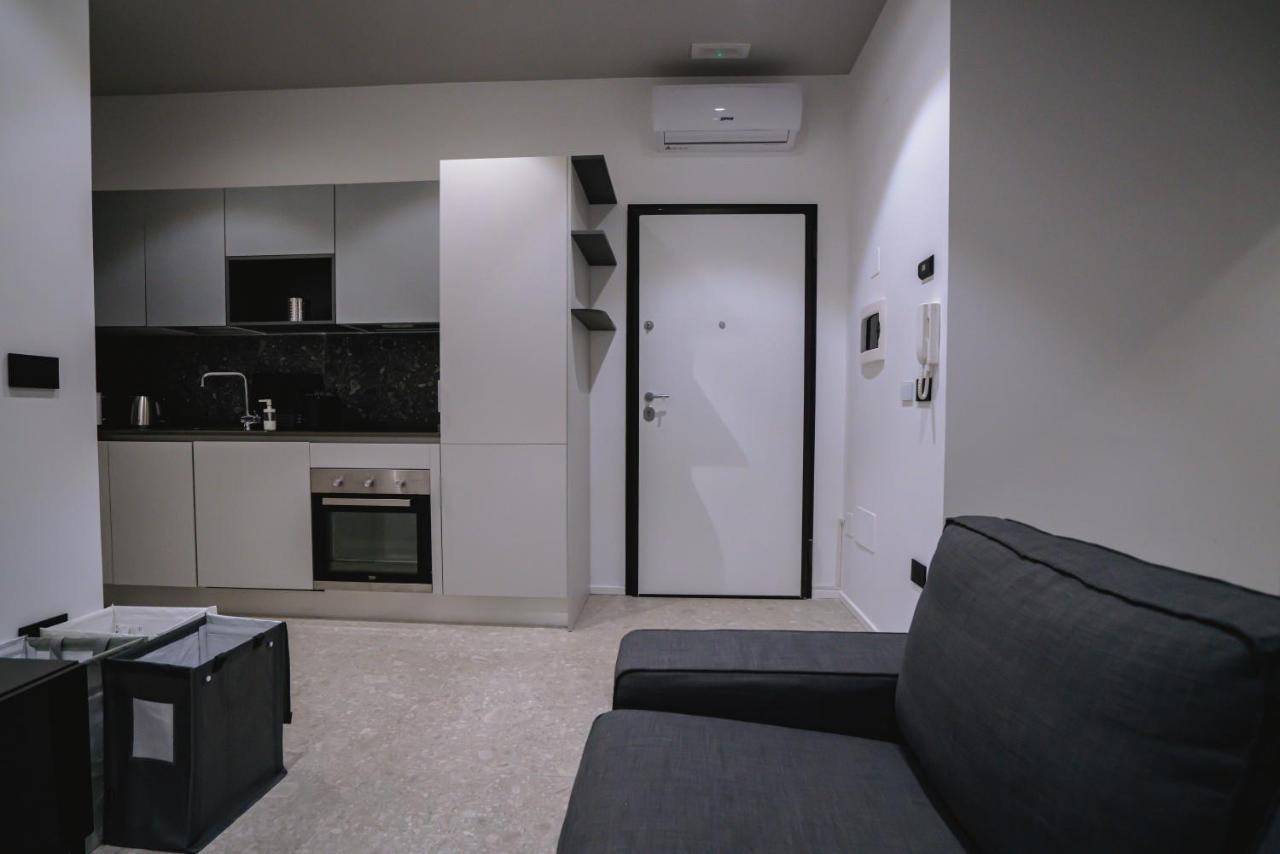 De Luca 6 Apartments ساليرنو المظهر الخارجي الصورة