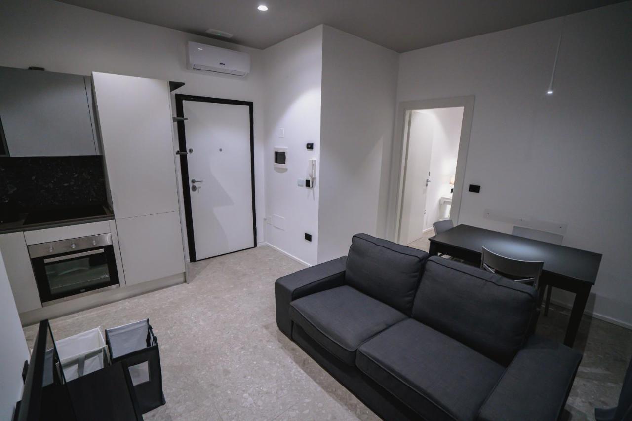 De Luca 6 Apartments ساليرنو المظهر الخارجي الصورة