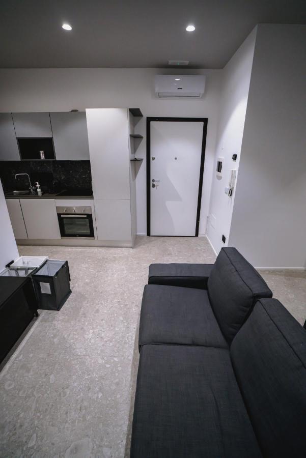 De Luca 6 Apartments ساليرنو المظهر الخارجي الصورة