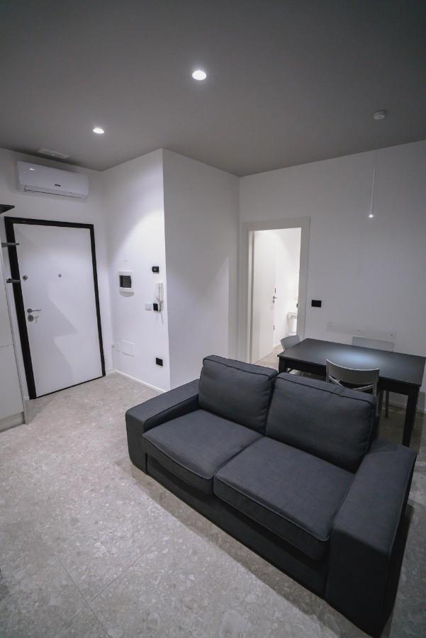 De Luca 6 Apartments ساليرنو المظهر الخارجي الصورة